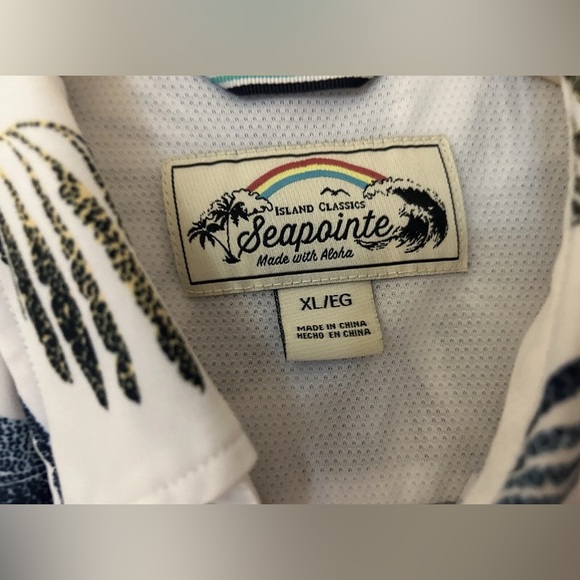 Hawaiian Shirt - Picture 3 of 4